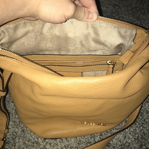 Michael Kors Purse - Picture 3 of 3